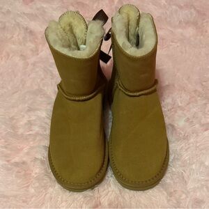 Warm Tan Bailey Bow UGG Boots NWOT